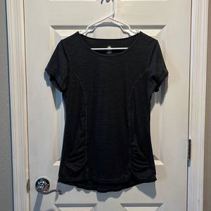 Women’s GAIAM grey shirt sleeve yoga shirt size medium